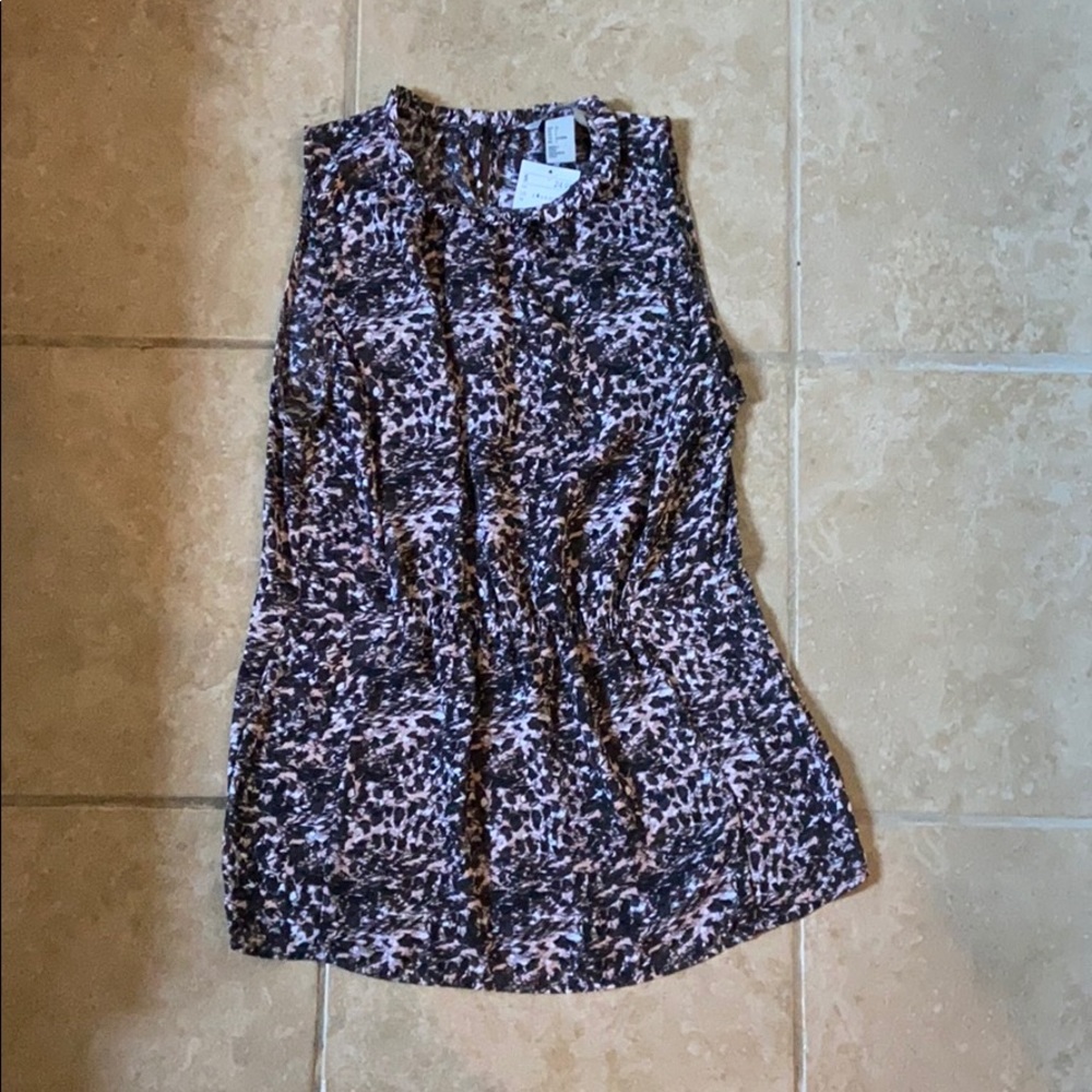 NEVER WORN pink and black splattered tank stop